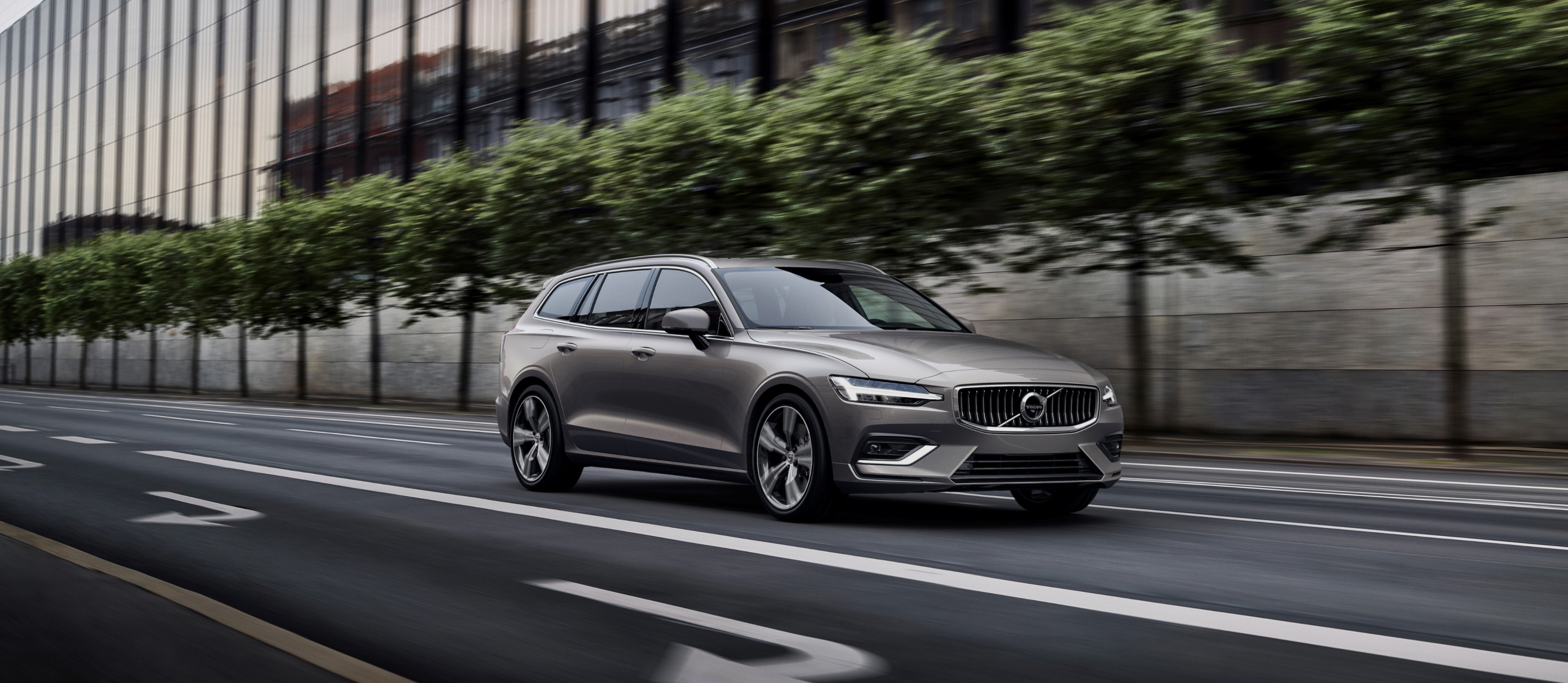 Volvo V60各車款甲乙丙式車體險